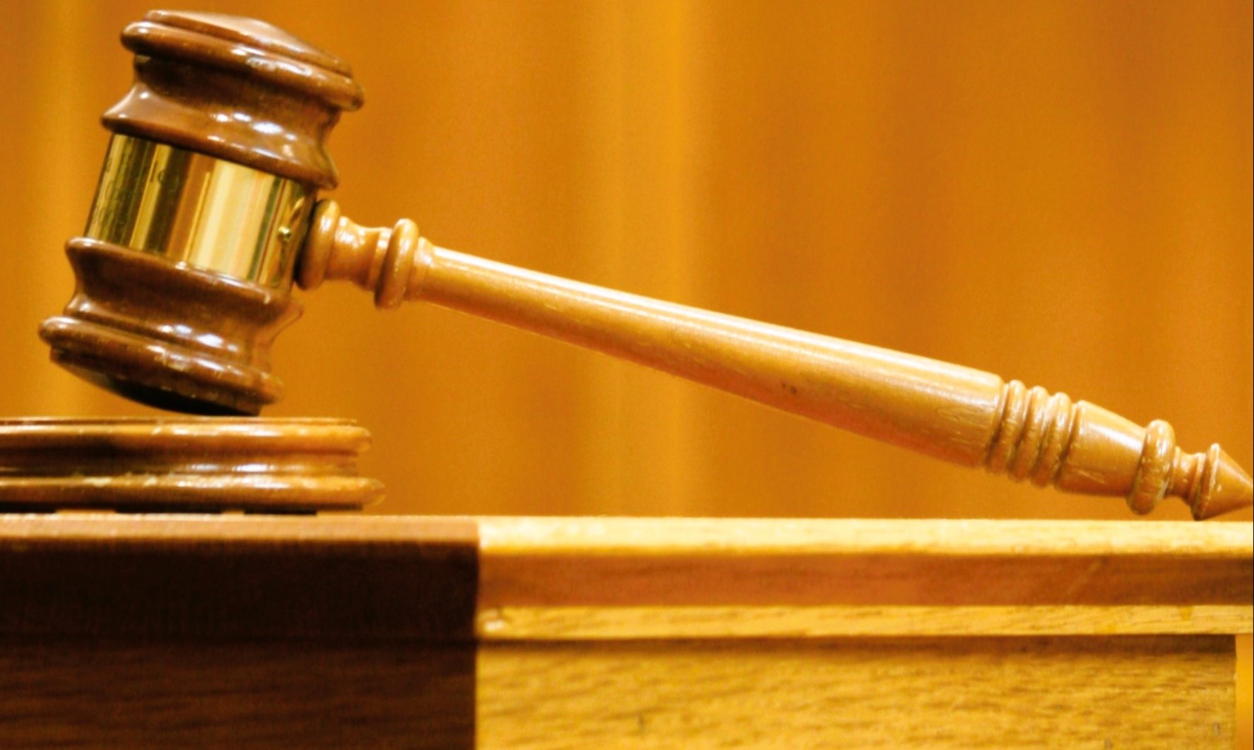 Travis county seal in Courtroom A at Gardner Betts